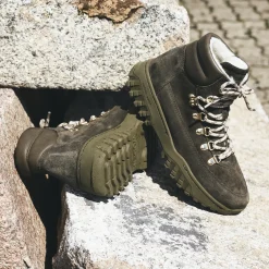 WODEN Iris Track Suede - Moss Hot